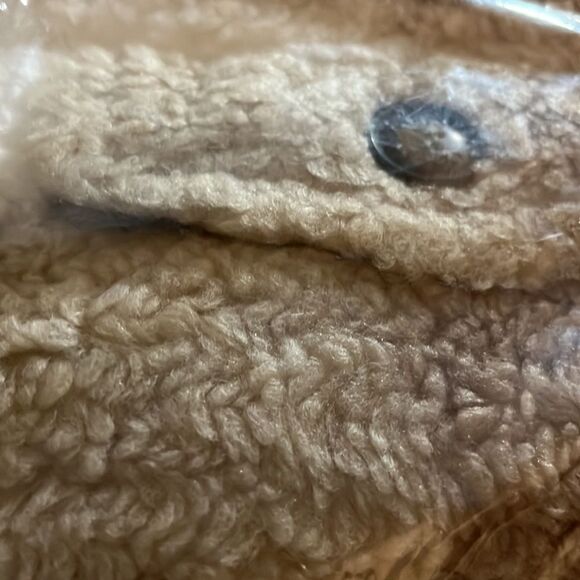 Koolaburra by UGG Sherpa Shacket with Removable Hood - Picture 8 of 9